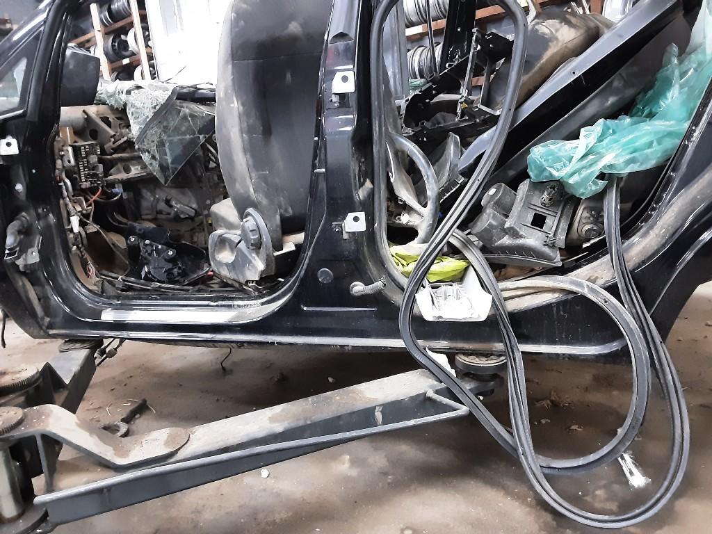 SEUIL DE PORTE GAUCHE Opel Corsa E (01-2014/-), Utilisé, Opel