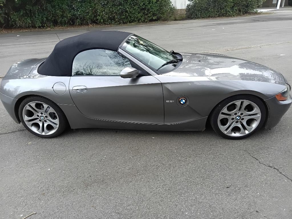 BMW Z4 2,5l cabrio  zes cilinder, automaat    full option, Auto's, Achterwielaandrijving, Lederen bekleding, Cabriolet, Grijs