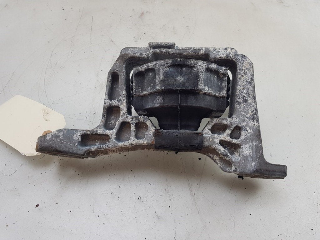MOTORSTEUN Ford Kuga II (DM2) (01-2012/06-2019), Gebruikt, Ford