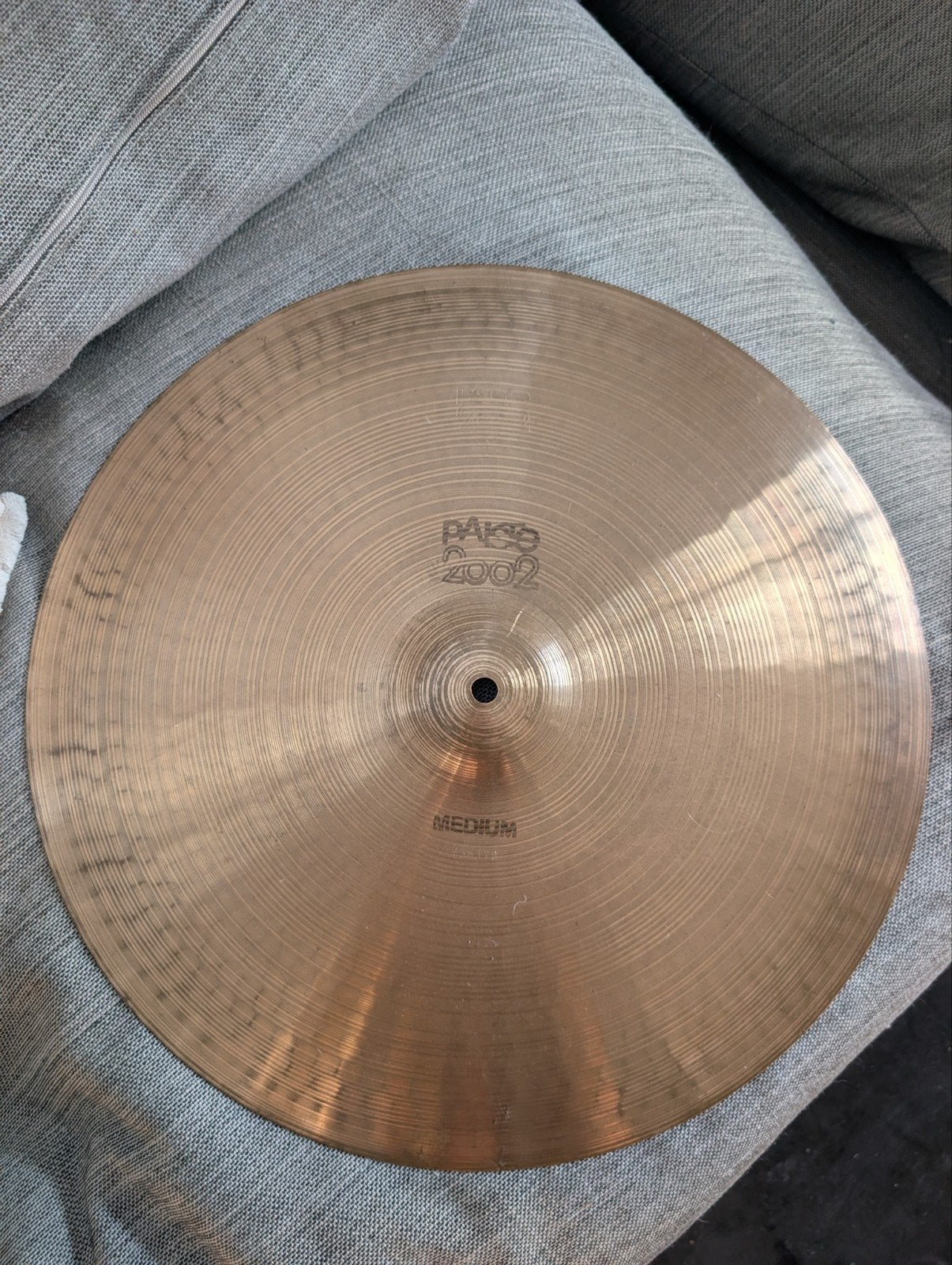 Paiste Black label 18" Medium, Musique & Instruments, Batteries & Percussions, Enlèvement ou Envoi