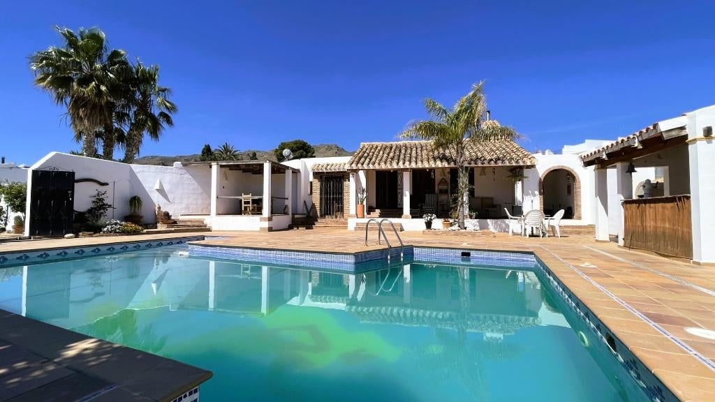 Villa spectaculaire : une oasis privée, Village, 6 pièces, Maison d'habitation, Espagne