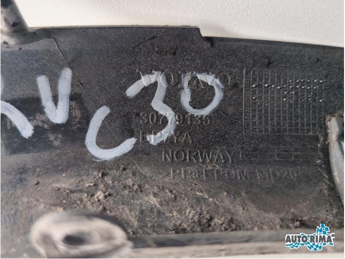 Wielrand voor van een Volvo C30, Gebruikt, -, -, Ophalen of Verzenden