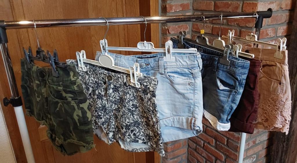 Set van 16 korte en halflange shorts, meestal gemaakt van je, Kleding | Dames, Ophalen of Verzenden, Gedragen, Maat 38/40 (M)
