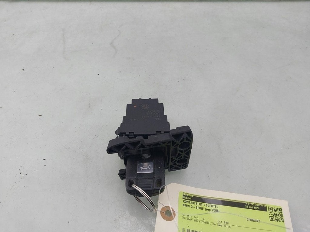 CONTACTSLOT + SLEUTEL BMW 3 serie (E92) (01-2005/12-2013), Gebruikt, BMW