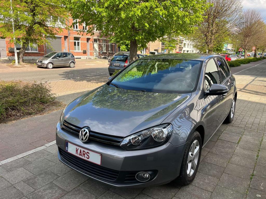 Volkswagen Golf Trendline (bj 2010), Auto's, Voorwielaandrijving, Stof, Gebruikt, 4 cilinders