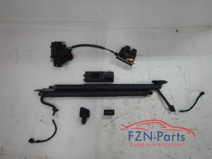 VW Passat B8 Elektrische Achterklep Opener + Motor + Slot +, Enlèvement ou Envoi, Utilisé, Arrière, Haillon arrière