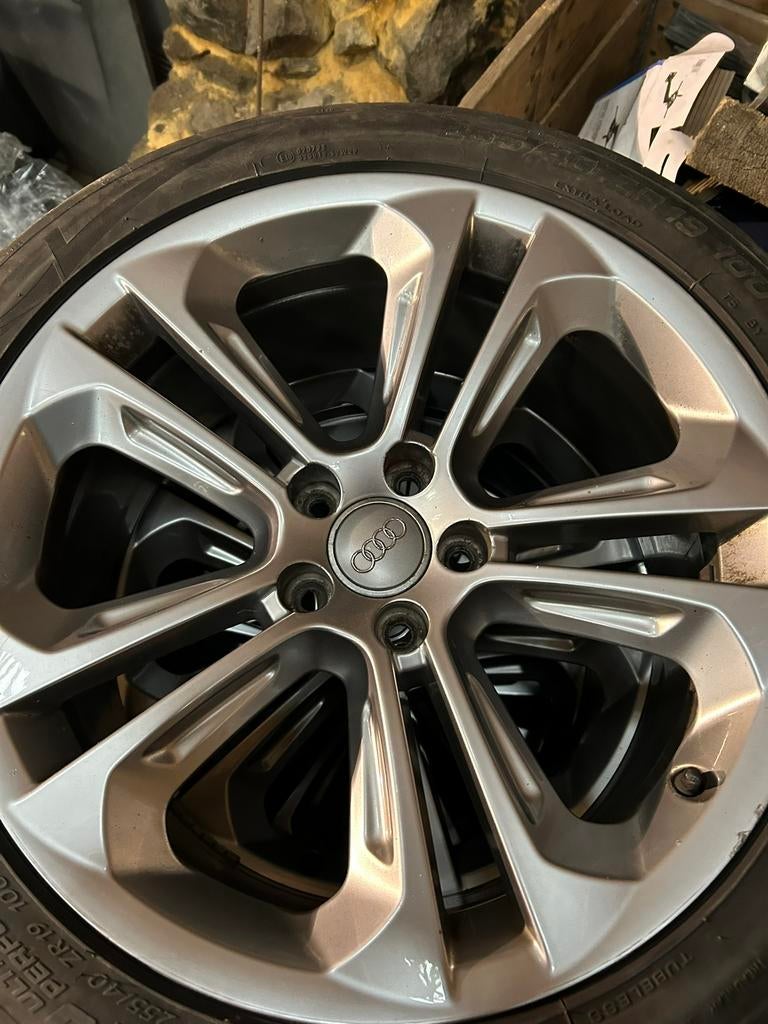Jantes audi Q3, Autos : Pièces & Accessoires, Pneus & Jantes, Enlèvement, Pneu(s)