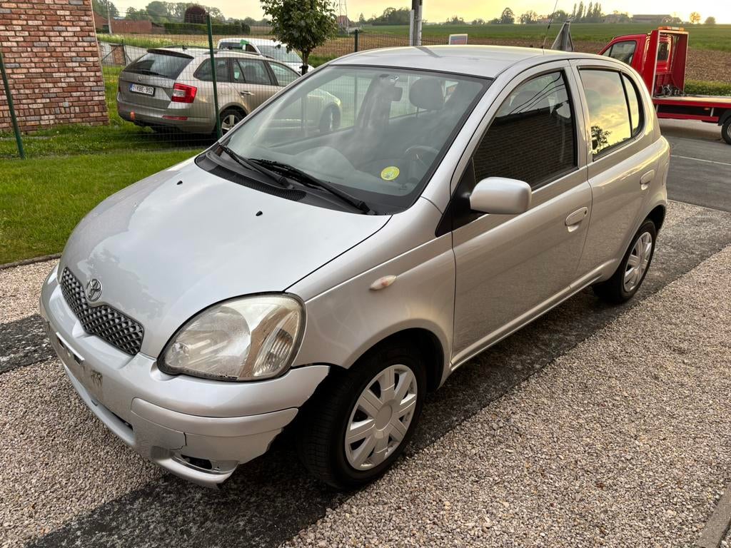 Toyota YARIS 1.3 VVT-i 2003, Auto's, Toyota, 1299 cc, Stof, Bedrijf, 5 zetels