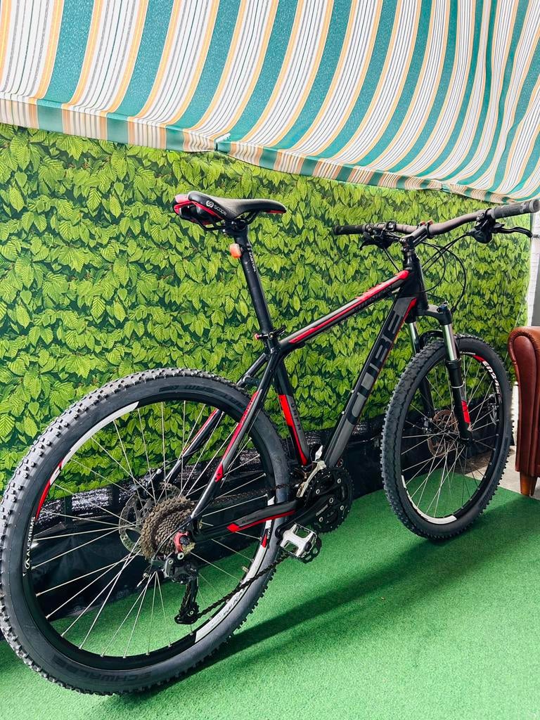 Cube Attention Limited Edition MTB - Zo goed als, Fietsen en Brommers, Ophalen of Verzenden, Zo goed als nieuw