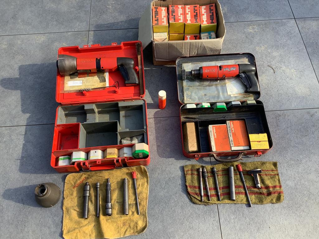 2 Pistolets de fixation à poudre « Hilti », Enlèvement, Utilisé