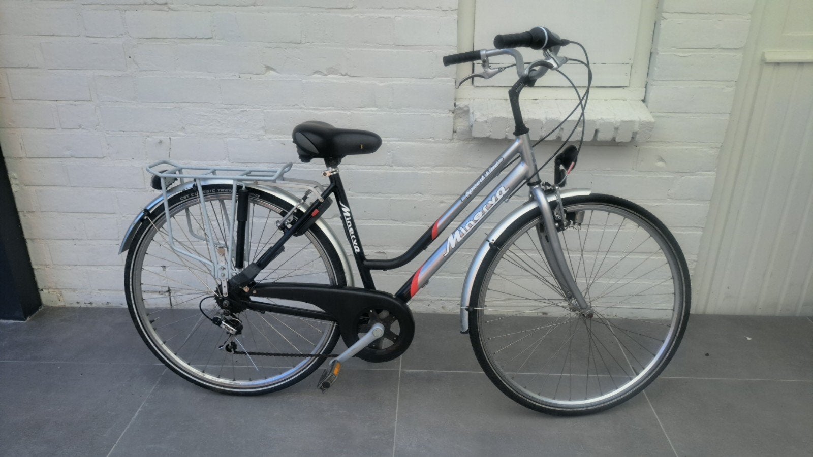 DAMESFIETS  28INCH, Fietsen en Brommers, Fietsen | Dames | Damesfietsen, Ophalen, Versnellingen