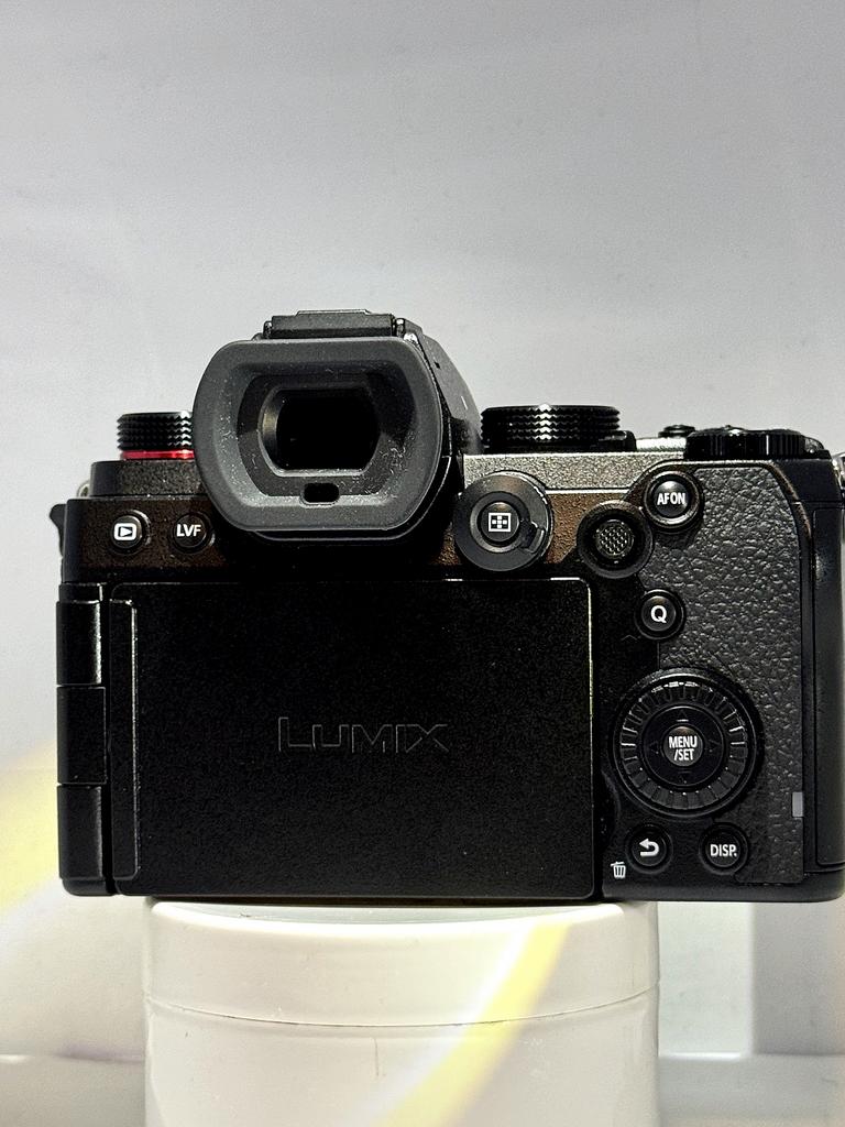 Lumix s 5 D, TV, Hi-fi & Vidéo, Appareils photo numériques, Enlèvement ou Envoi, Comme neuf