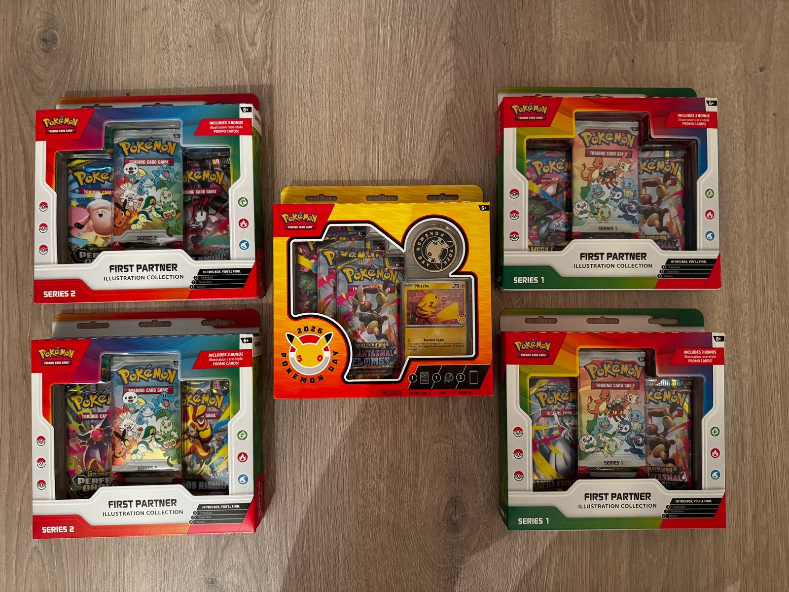 Pokémon 30th anniversary: First Partner + Pokémon Day, Ophalen of Verzenden, Nieuw, Booster, Foil