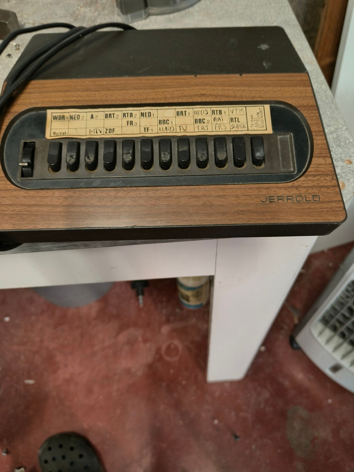 Tv zender zoeker ,Retro, Antiquités & Art, Enlèvement