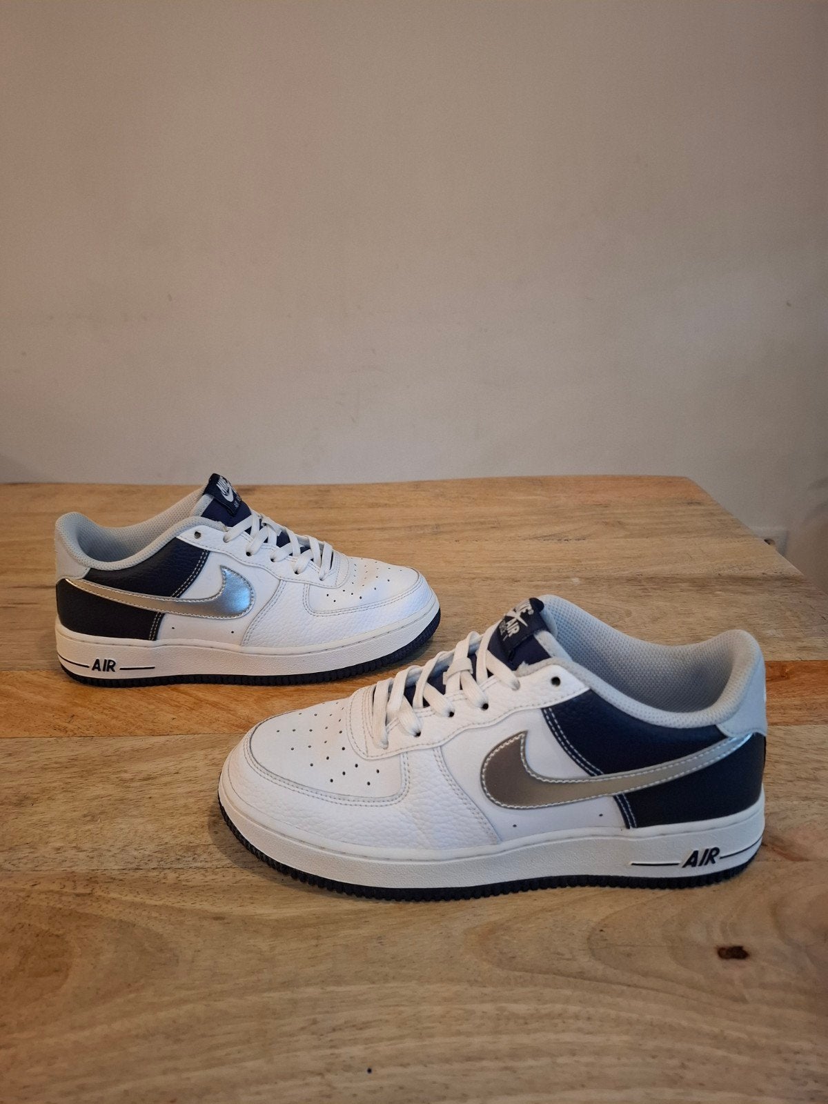 Nike Air Force 1 Low LV8 'Dallas Cowboys' 38.5, Wit, Nike, Ophalen of Verzenden, Zo goed als nieuw