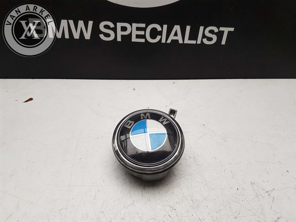 Bmw e87 e8x achterklep handgreep logo, Auto-onderdelen, Carrosserie, BMW, Gebruikt, Ophalen of Verzenden