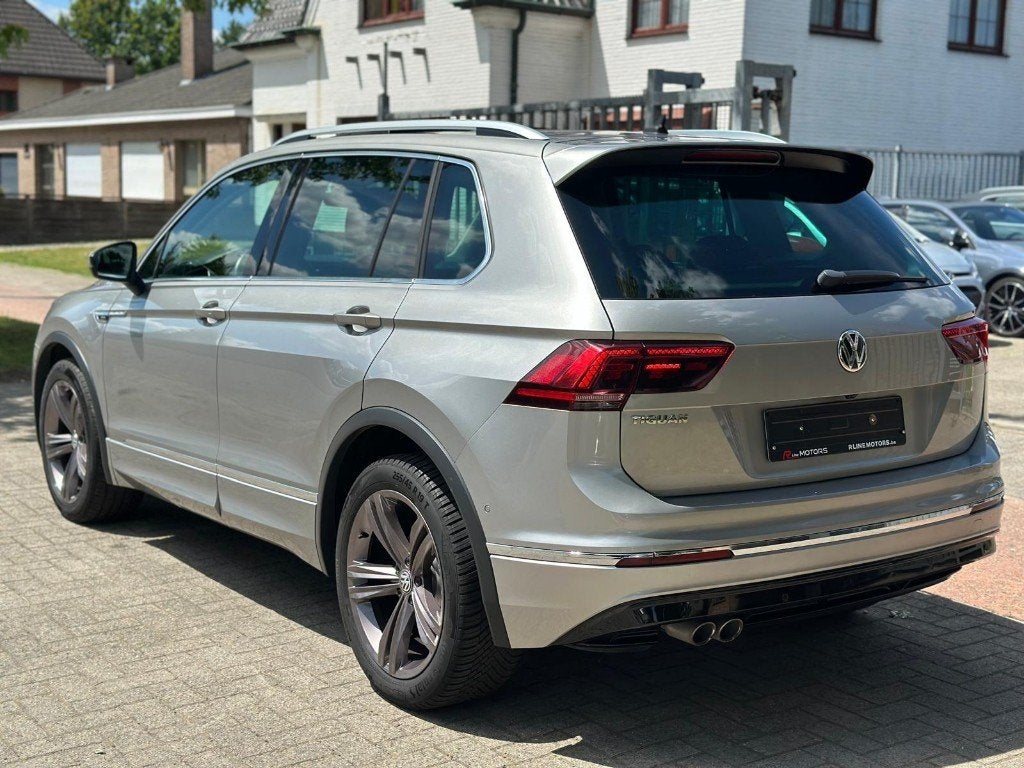 VW Tiguan 2.0TDI - R Line - 20.248€ Netto - Pano - 360Camera, Auto's, Volkswagen, 4 cilinders, Leder, Bedrijf, Te koop