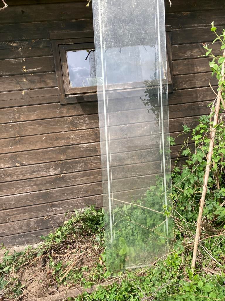 Grand vitrail ancien, Enlèvement