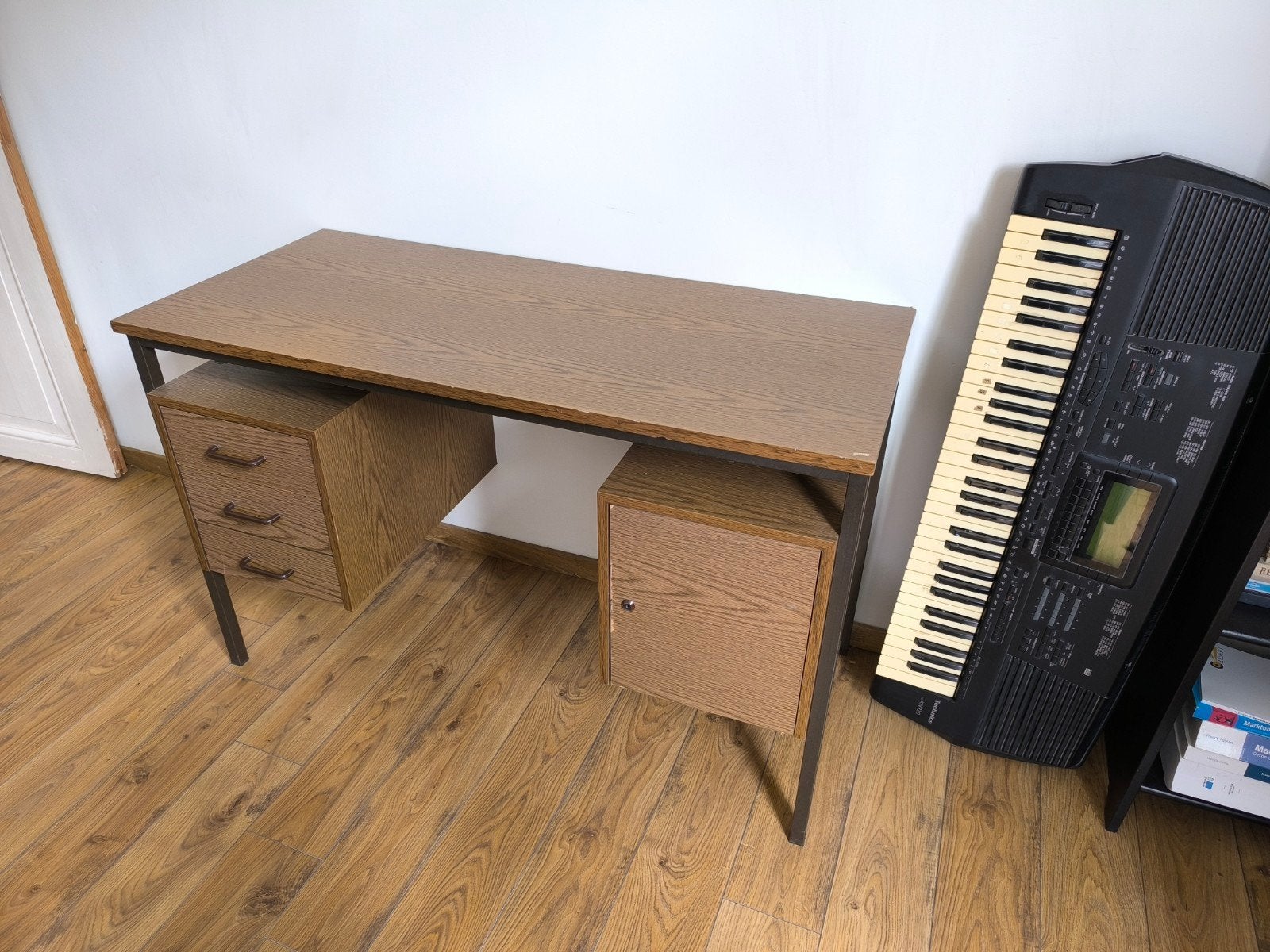 Retro bureau met metalen frame, Maison & Meubles, Bureaux, Enlèvement