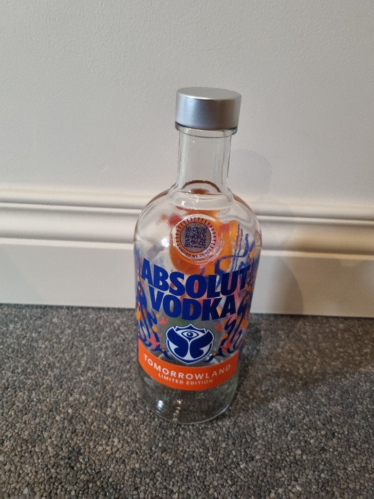 Tomorrowland absolute fles 2023 - LEEG, Ophalen of Verzenden