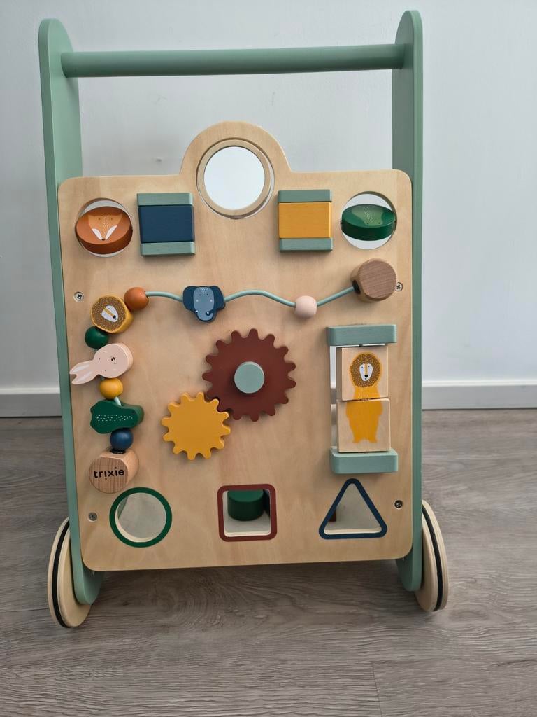 Trixie houten loopwagen met activiteitenbord, Kinderen en Baby's, Speelgoed | Houten speelgoed, Ophalen