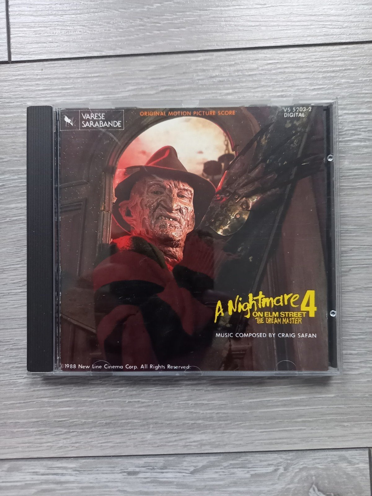CD Nightmare on Elm street 4 The Dream master Soundtrack, CD & DVD, CD | Musiques de film & Bandes son, Film et Théâtre, Enlèvement
