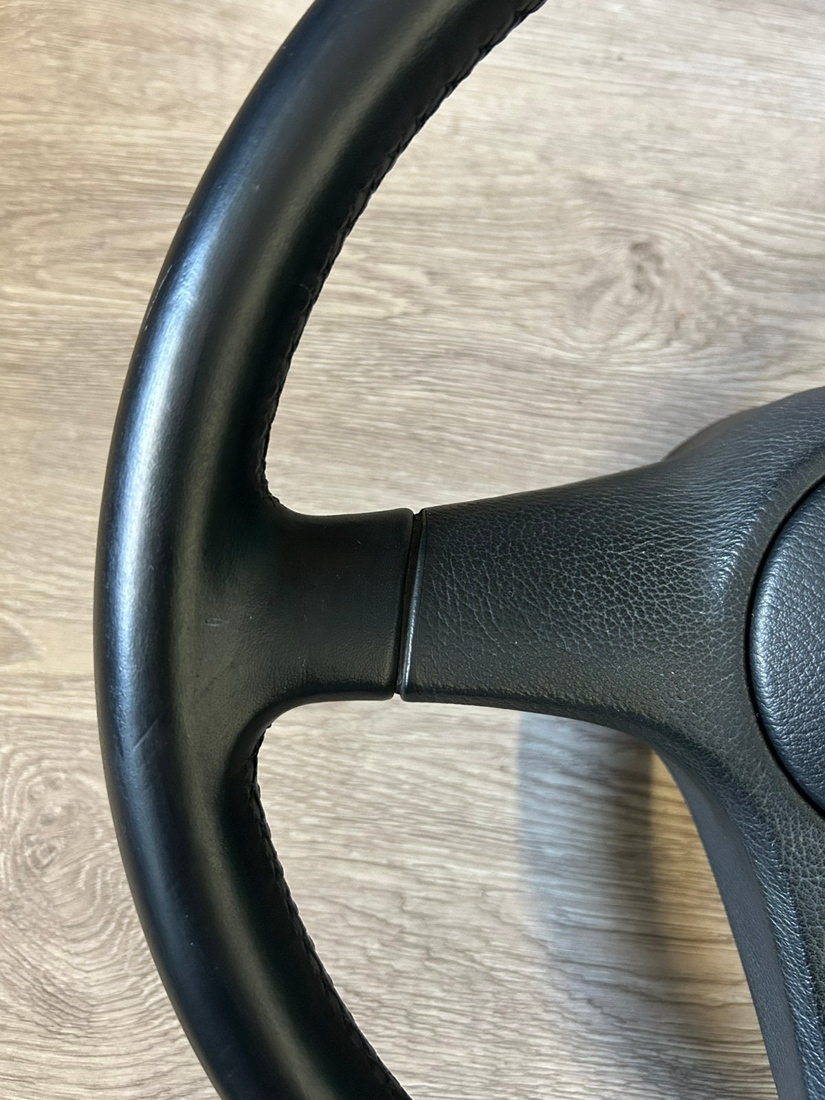 Volant BMW E30 en cuir Edition., Autos : Pièces & Accessoires, Enlèvement ou Envoi, Utilisé, BMW