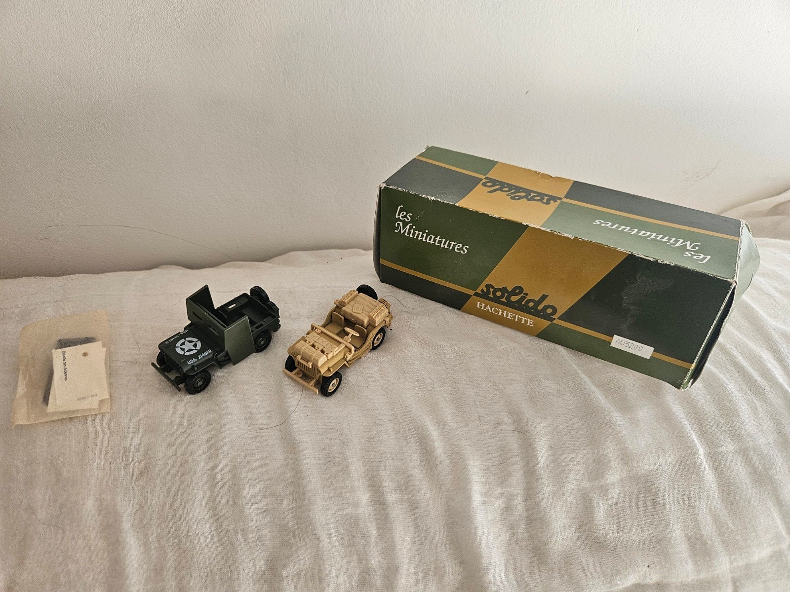 Solido 2 jeep willys 1/43, Enlèvement, Comme neuf, Voiture, Solido