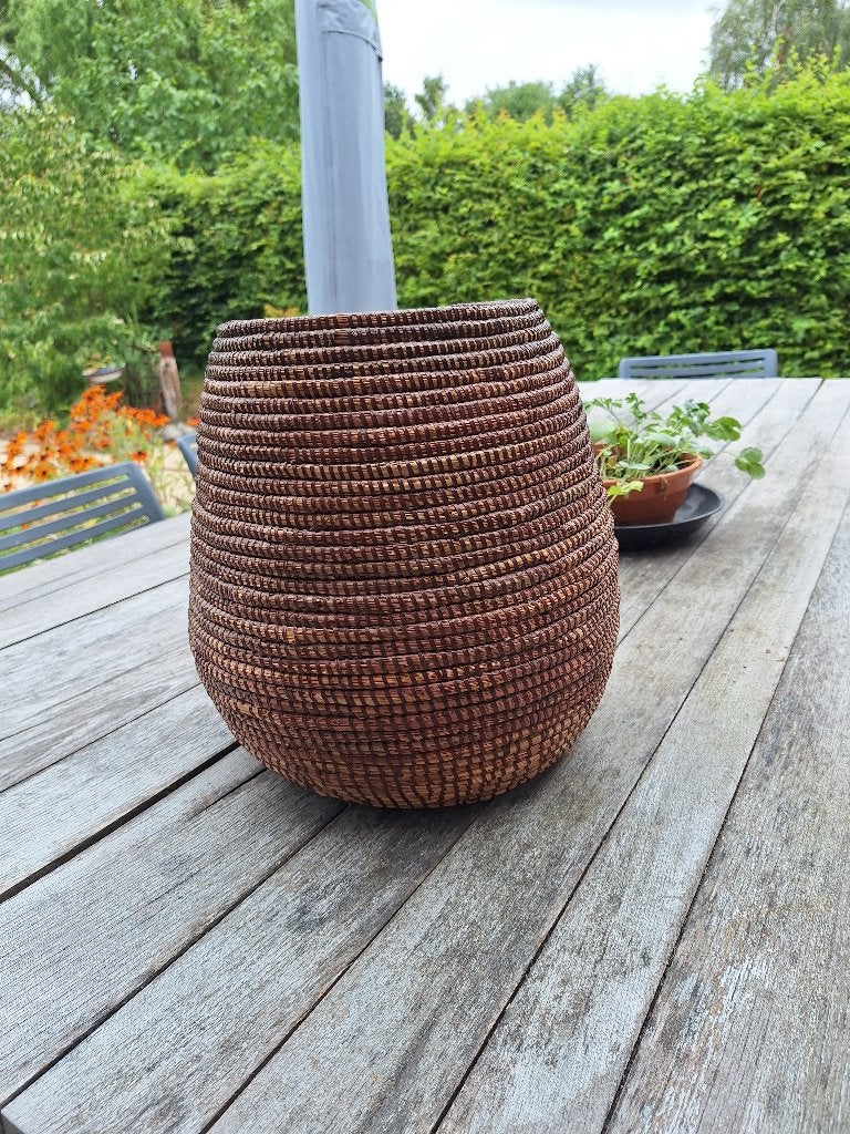 panier robuste, Rond, Fait main, Comme neuf, Enlèvement
