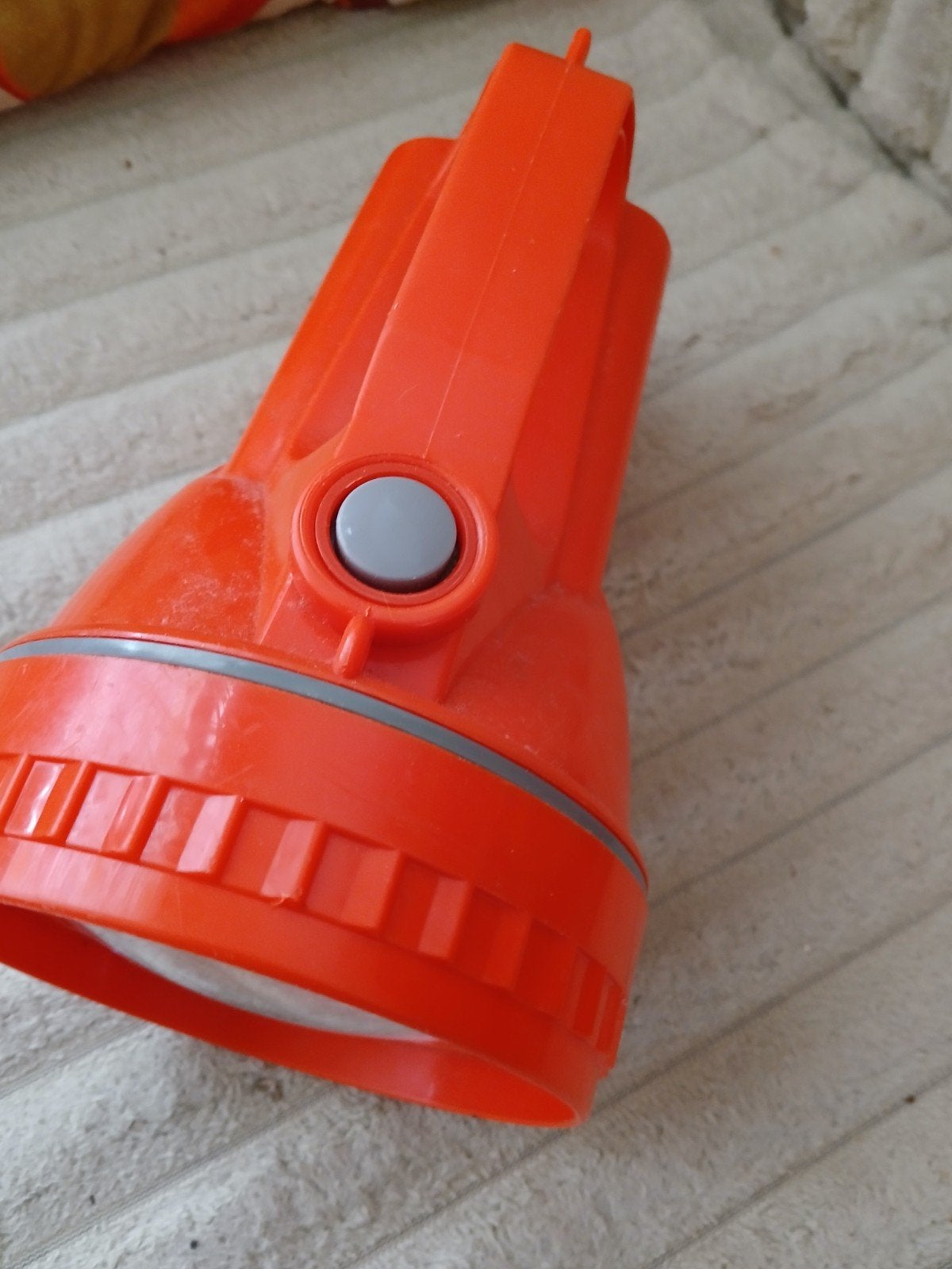 lampe torche, Enlèvement