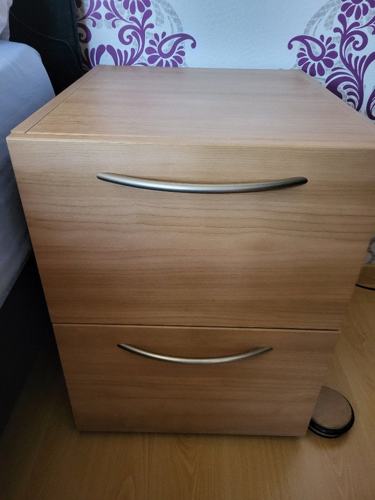 Nachtkastjes, Huis en Inrichting, Ophalen, Minder dan 55 cm, Hout, 65 cm of meer