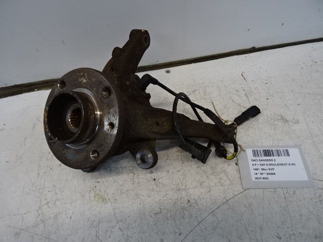 MOYEU DE ROUE AVANT DROIT Dacia Sandero II (01-2012/12-2018), Dacia, Mevr. I. Hauben, Utilisé, Rue de l'Espoir 34 34
4030  GRIVEGNÉE, BE