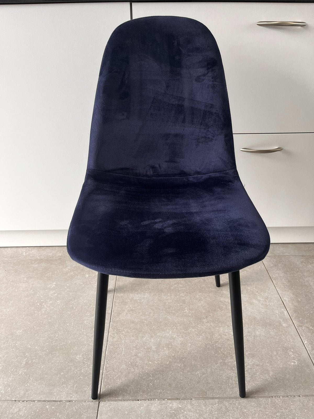 Vier donkerblauwe velvet stoelen, Huis en Inrichting, Stoelen, Ophalen, Blauw, Zo goed als nieuw, Vier