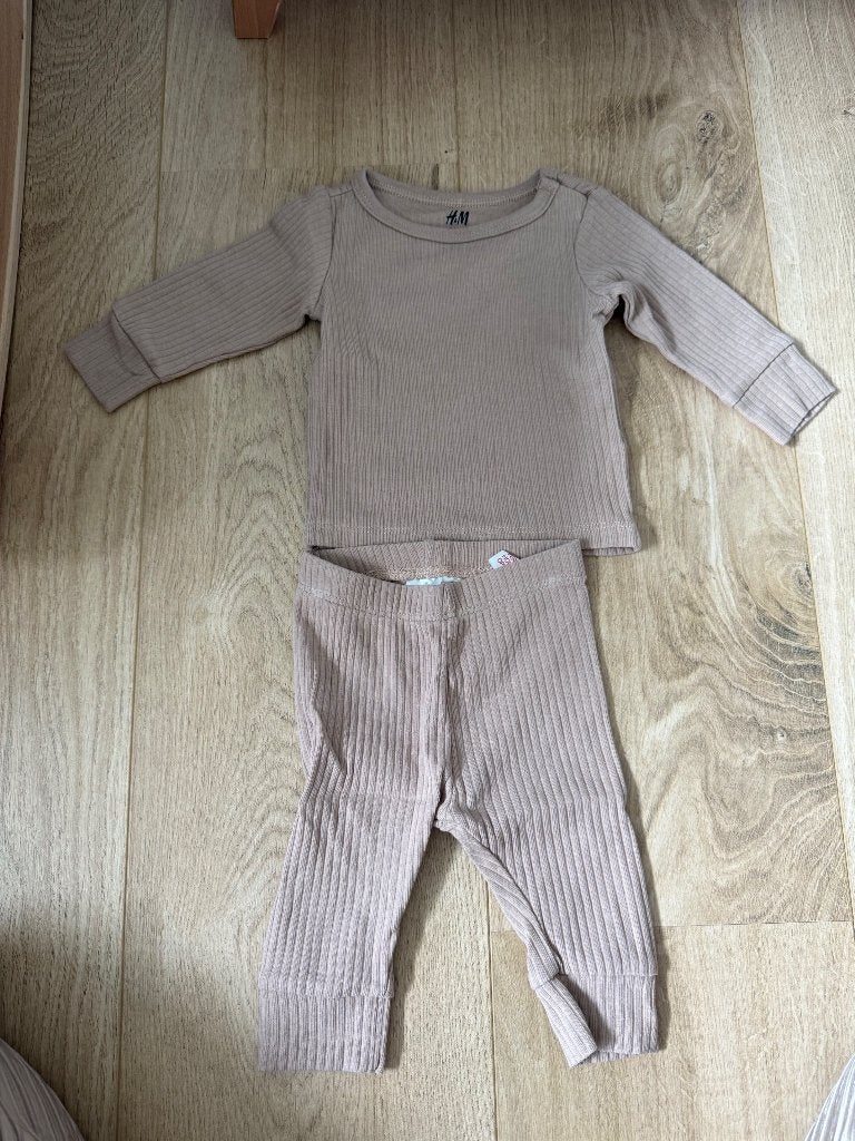 Ensemble H&M beige, Kinderen en Baby's, Babykleding | Maat 56, Jongetje of Meisje, H&M, Nieuw, Ophalen of Verzenden