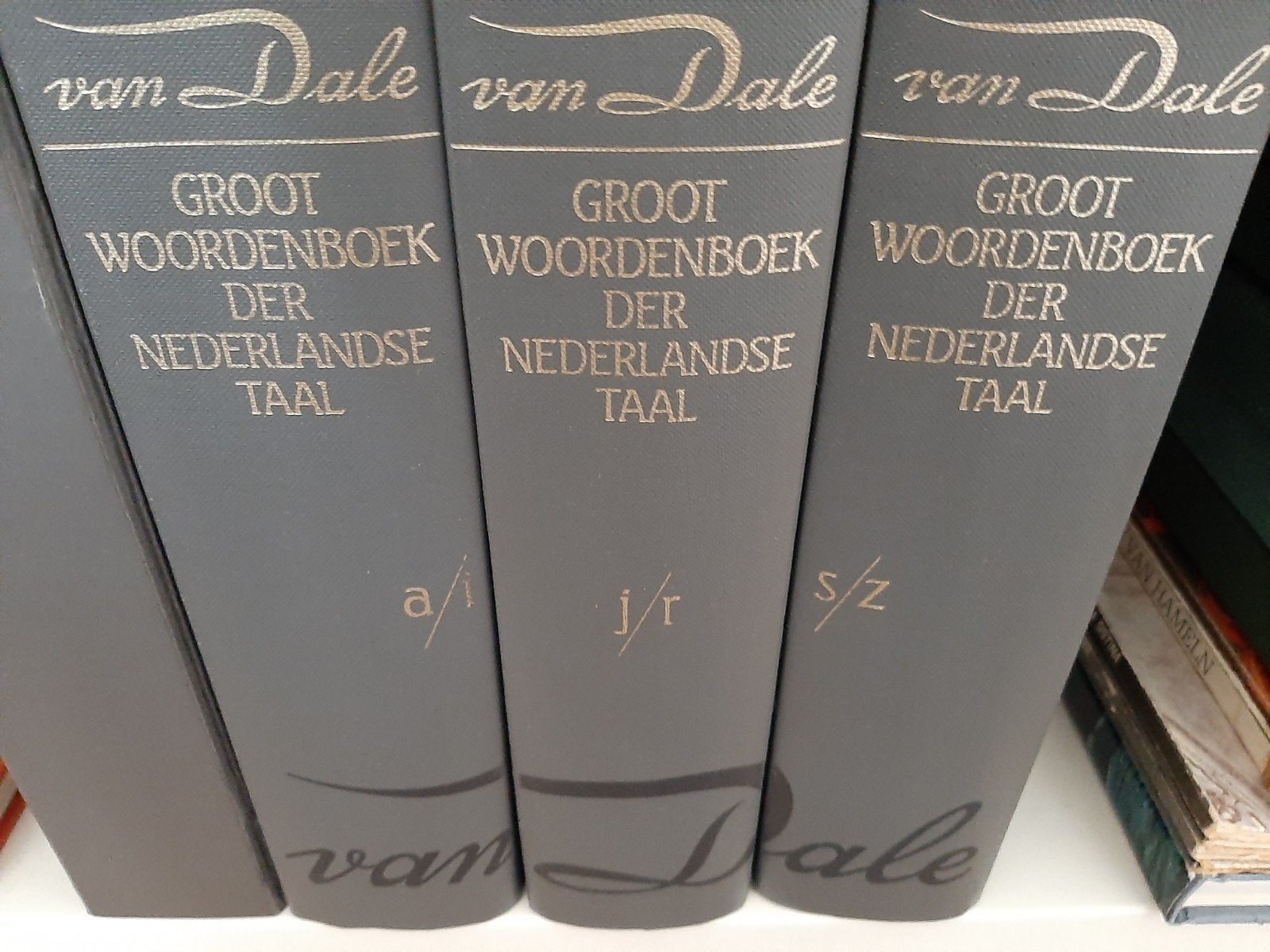 Van Dale, Enlèvement, Van Dale