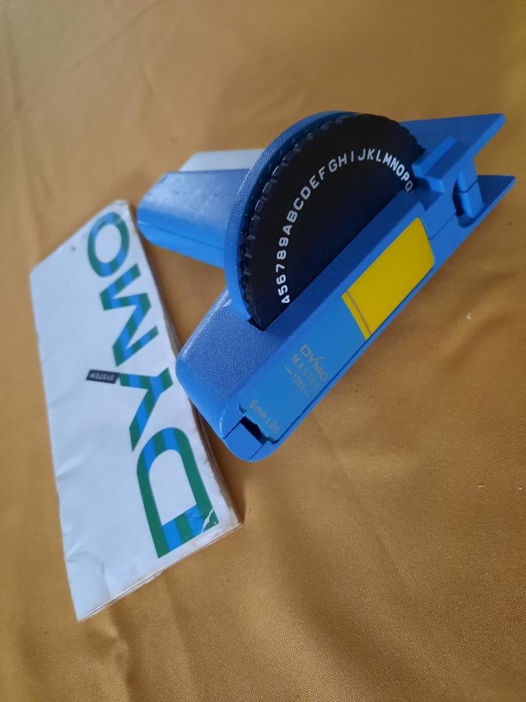 Labeltoestel DYMO MASTER 1745 - 6mm x 2m met beschrijving, Enlèvement ou Envoi, Comme neuf