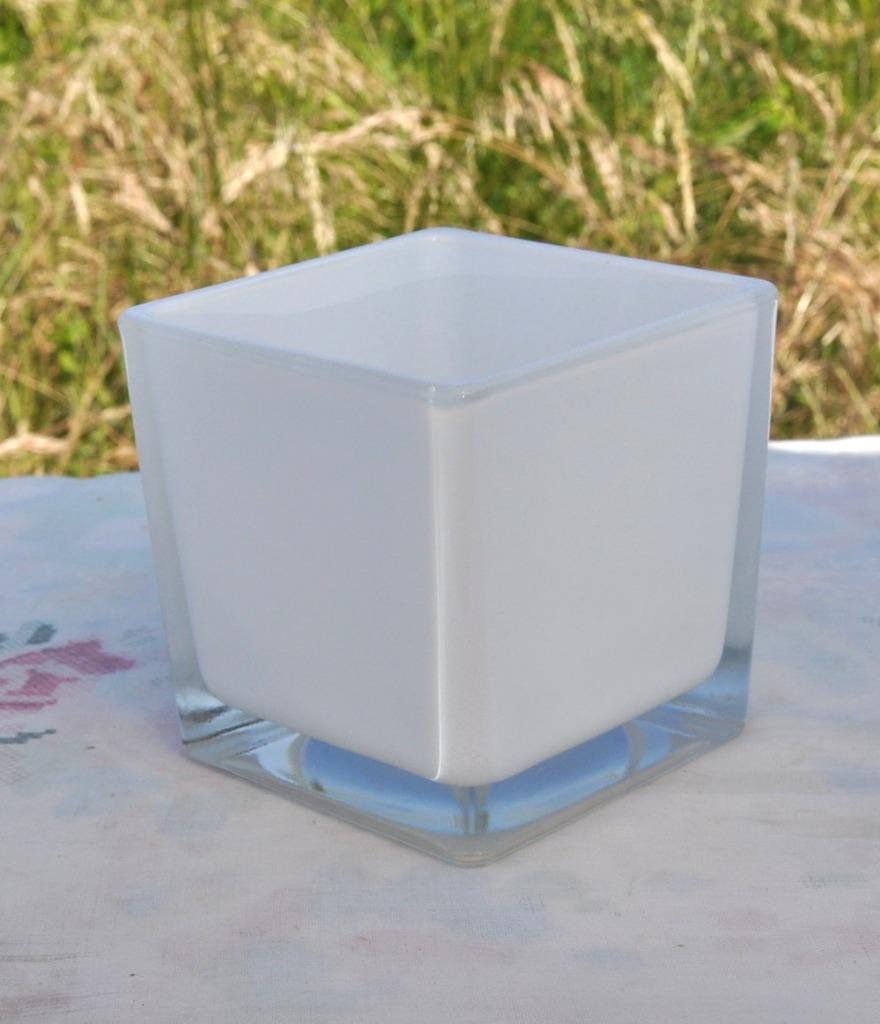 petit cache pot carré en verre epais blanc, Enlèvement ou Envoi, Intérieur, Autres matériaux, Carré