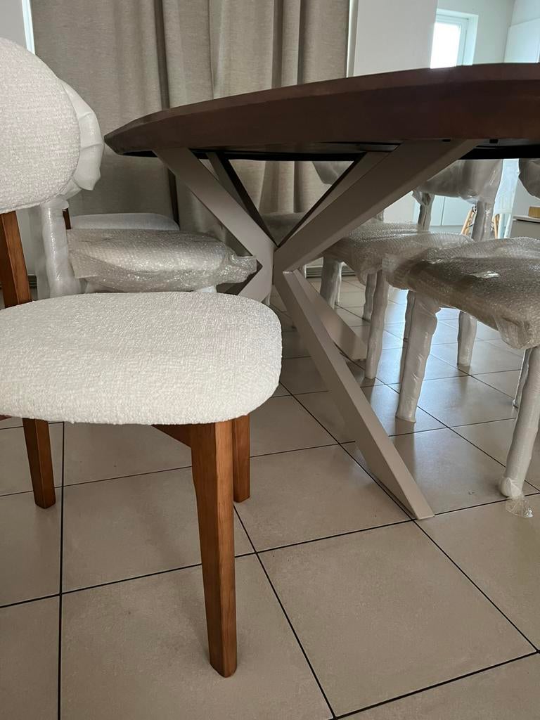 6 Eetkamer stoelen en eetkamertafel, Ophalen, Nieuw, Hout