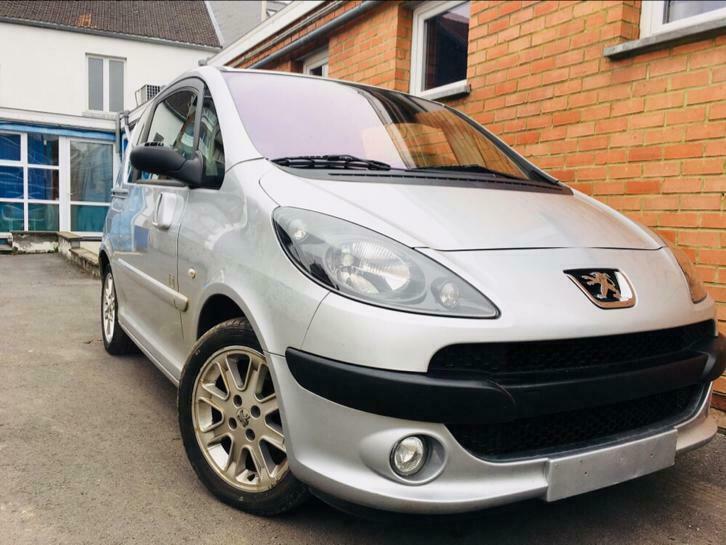 Peugeot 1007 1.4hdi an2006 192000km, Argent ou Gris, Achat, Entreprise, 69 ch