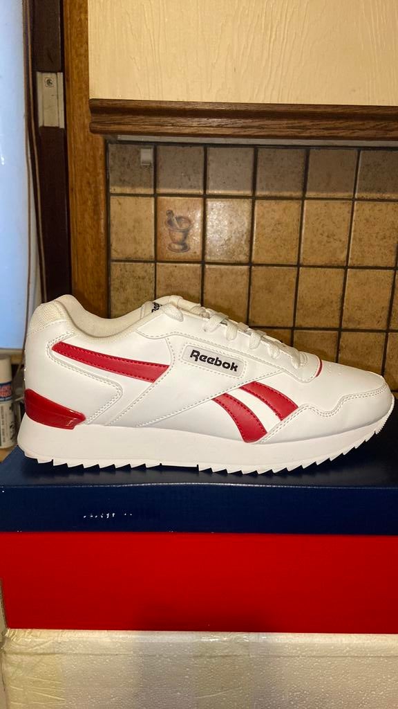 Diverse sport schoenen te koop,SPLINTERNIEUW MAAT 43, Kleding | Heren, Schoenen, Andere, Overige kleuren, Sportschoenen, Nieuw