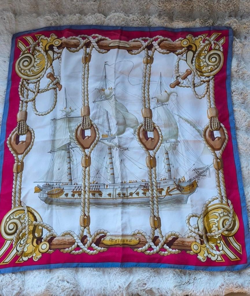 Hermès zijden carré – Marine (Philippe Ledoux), Ophalen of Verzenden, Sjaal