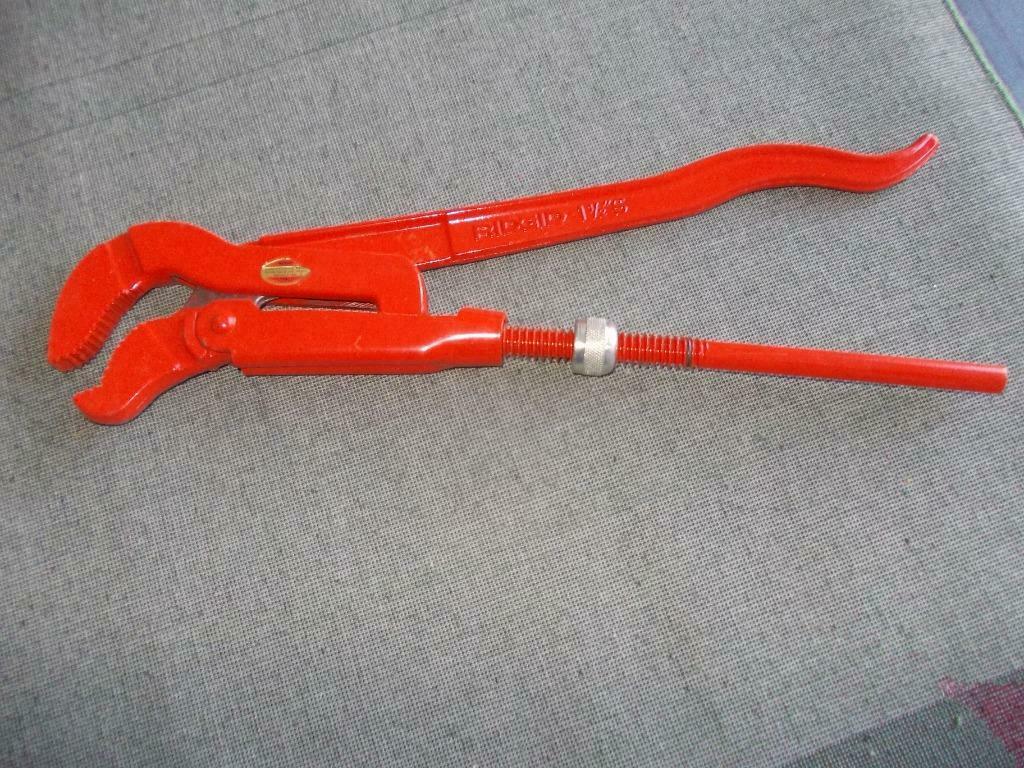 NEUVE , clé à tubes 1.5 inch RIDGID /U.S.A garanti a vie, Enlèvement ou Envoi