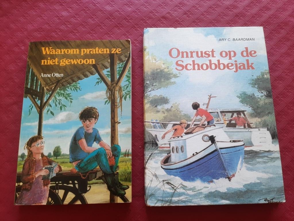 Set van 2 Vintage jeugdboeken in goede staat, Enlèvement ou Envoi, Utilisé