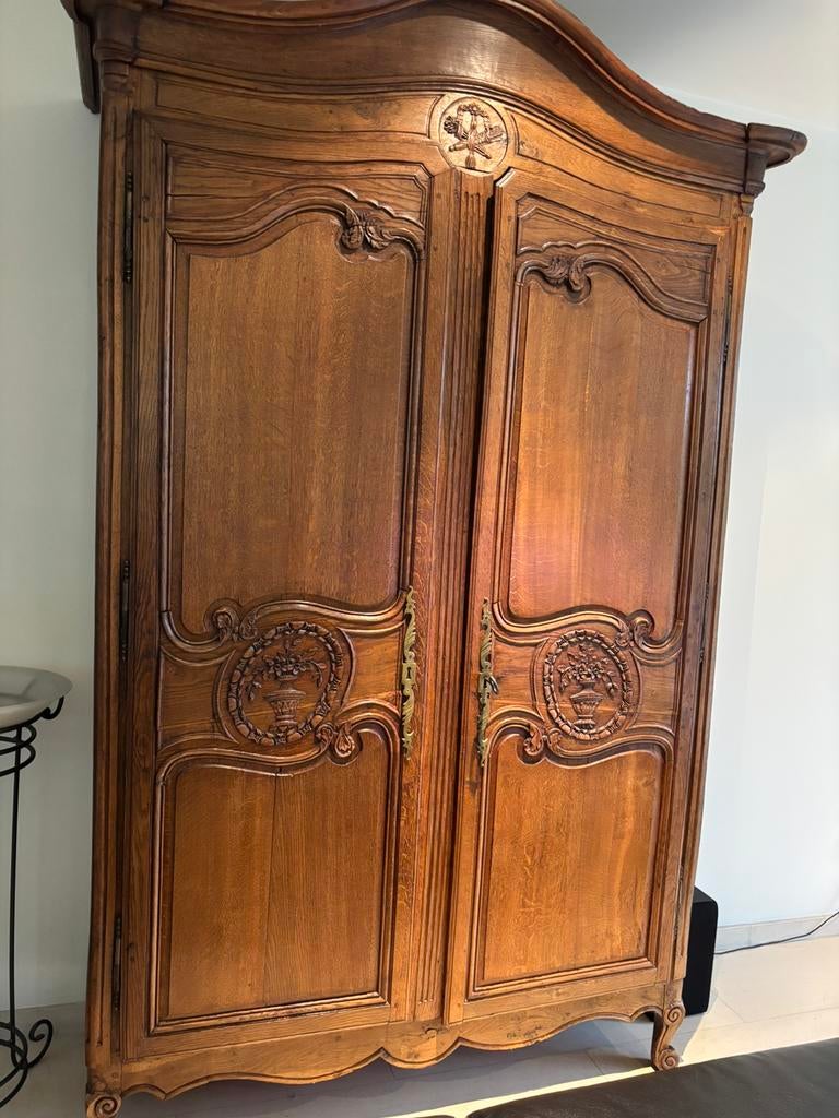 Armoire normande louis XV, Antiquités & Art, Antiquités | Meubles | Armoires, Enlèvement