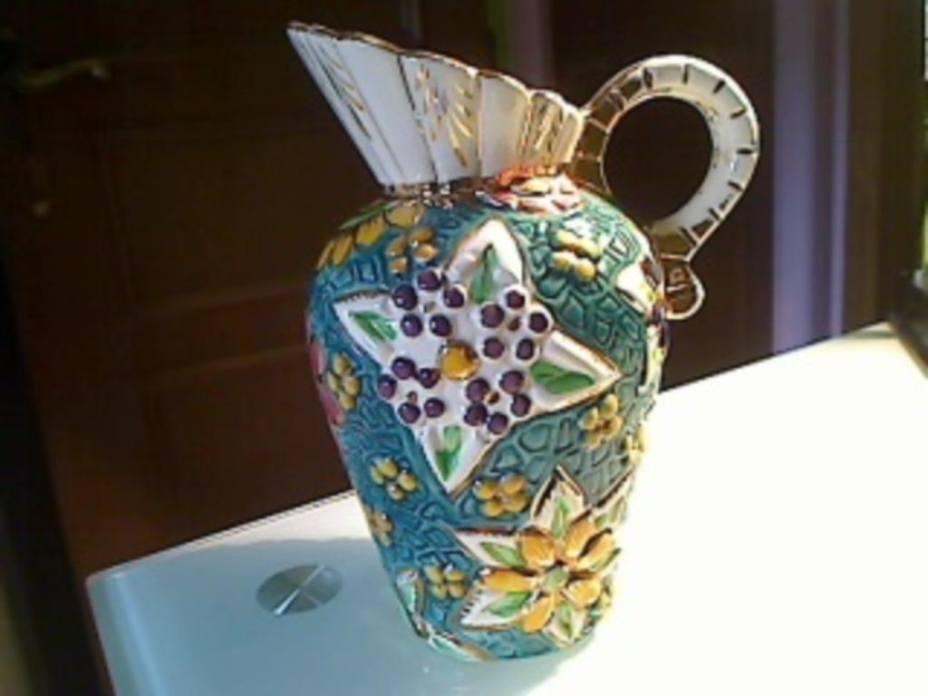 Bequetkan met anemoondecoratie, Antiek en Kunst, Antiek | Keramiek en Aardewerk, Ophalen of Verzenden