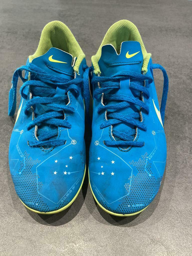 Chaussures de football Nike « Neymar » pointure 37,5, Sports & Fitness, Utilisé, Chaussures