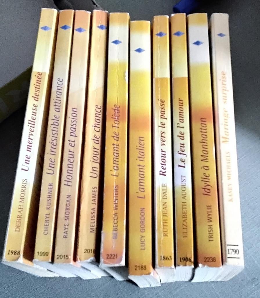 Lot de 10 romans Harlequin série Horizon, Enlèvement ou Envoi, Comme neuf