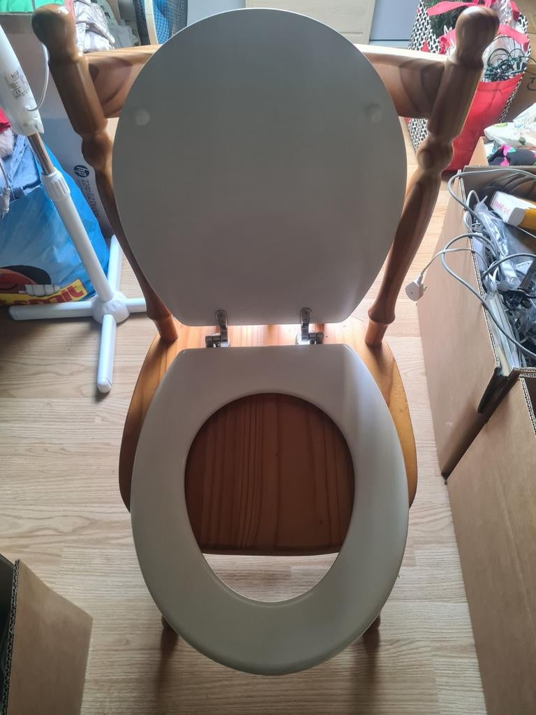 WC-bord, Huis en Inrichting, Stoelen