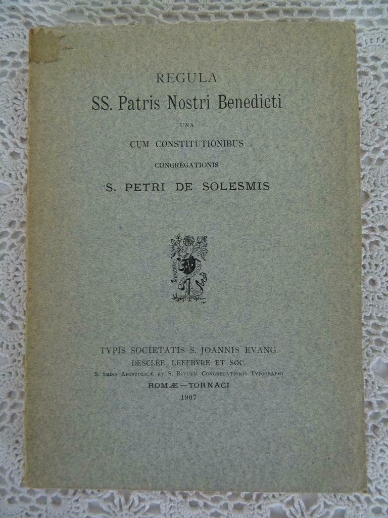 Antiek boek bijbel Regula SS. Patris Nostri Benedicti 1907, Antiek en Kunst, Ophalen of Verzenden, Benedicti