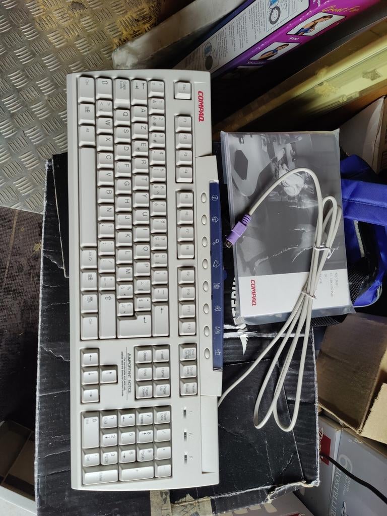 Compaq toetsenbord, azerty, Ophalen of Verzenden, Bedraad, Nieuw, Compaq